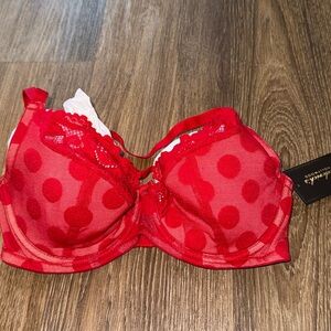 Fredericks of Hollywood 32D NWT